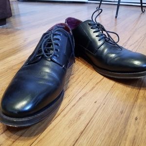 Authentic Ted Baker Leather Oxfords, Black